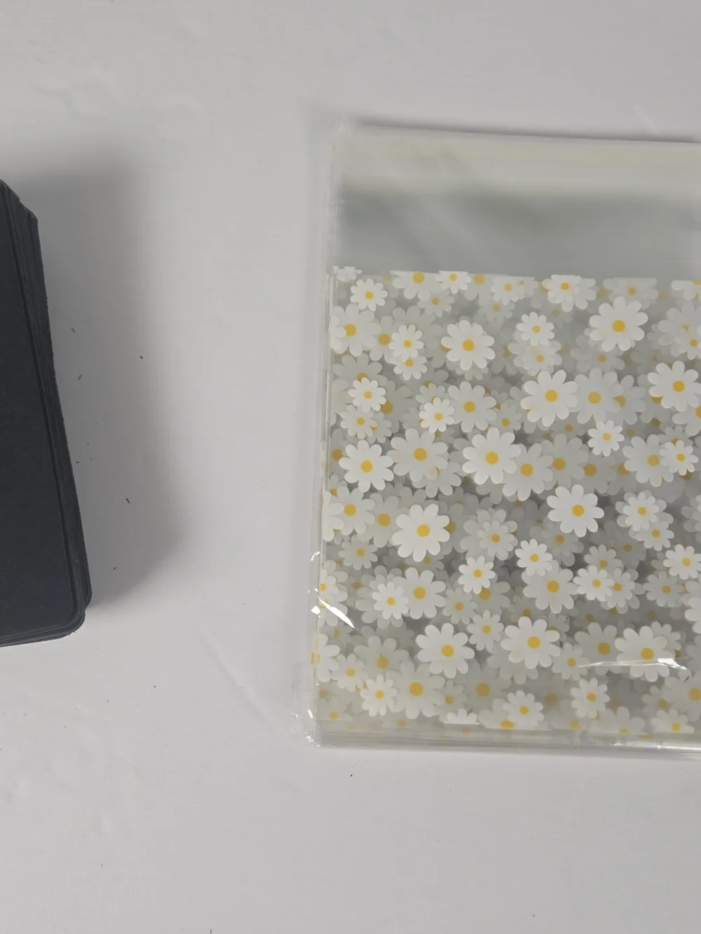 Black Jewelry Display Cards and Clear Packaging Bags Lot Daisy Print bags New